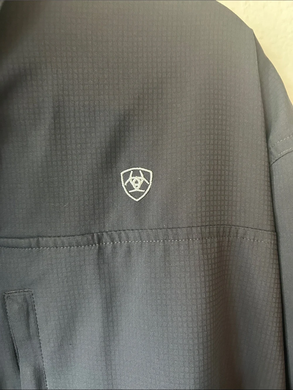 Ariat Short Sleeve Button-Front Shirt in Charcoal - Picture 2 of 5
